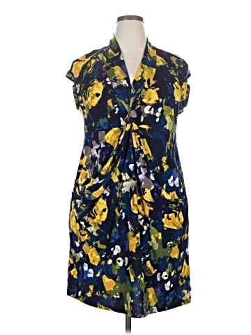 Daisy Fuentes Casual Dress (view 1)