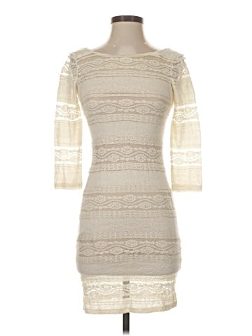 Willow & Clay Casual Dress (view 1)