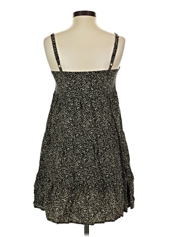 Old Navy Casual Dress (view 2)