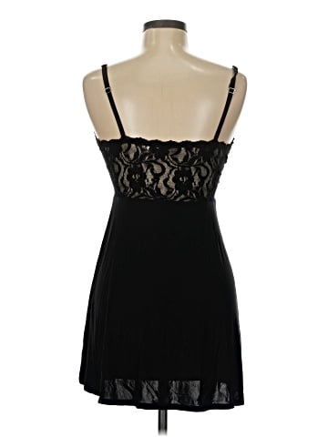 Ambrielle Sleeveless Top (view 2)