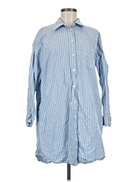 Universal Thread Long Sleeve Button Down Shirt
