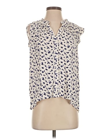 Everleigh Sleeveless Button-Down Shirt (view 1)