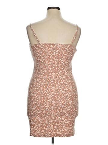 Old Navy Casual Dress (view 2)