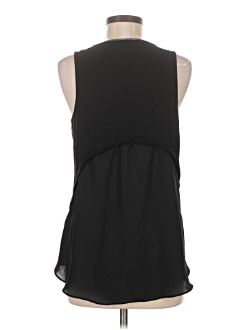 Jennifer Lopez Sleeveless Top (view 2)