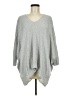 CAbi Gray Poncho Size M - photo 1