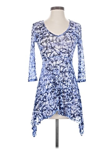 Karen Kane Short Sleeve Top (view 1)