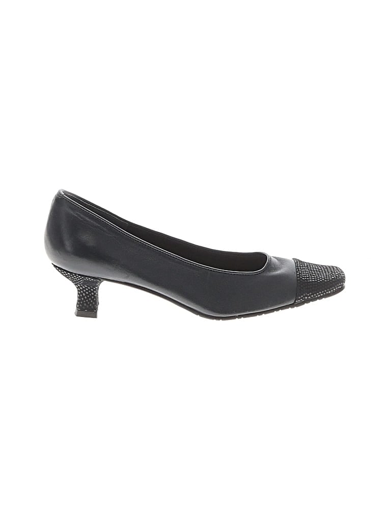 Pre-owned Vaneli Heels In Blue
