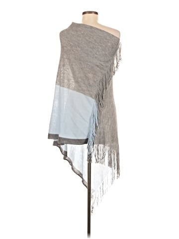 V.Fraas Poncho (view 2)
