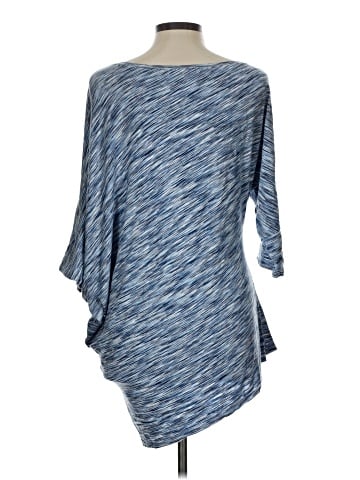BCBGMAXAZRIA 3/4 Sleeve T-Shirt (view 2)