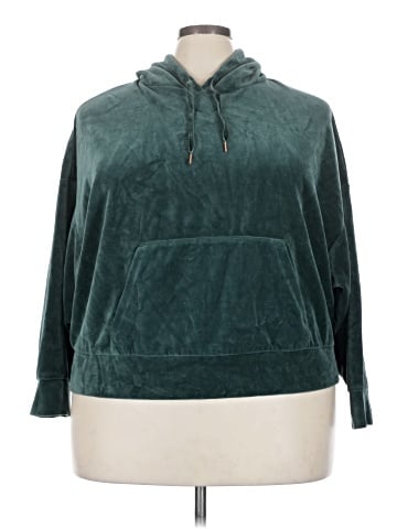 Puma Poncho (view 1)