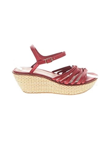 Camper Wedges (view 1)