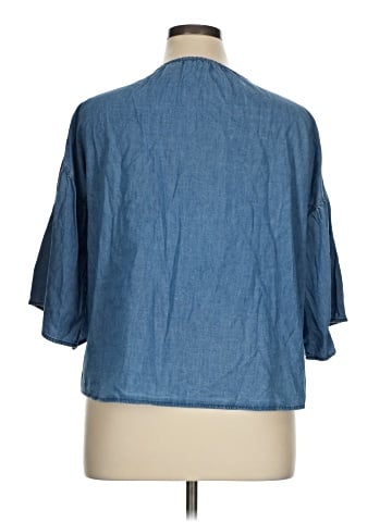 Levi's 3/4 Sleeve Blouse (view 2)