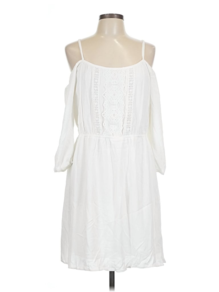 Pre-owned Maurices Casual Dress In White