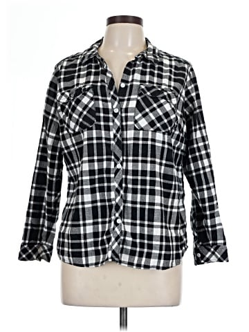 Croft & Barrow Long Sleeve Button-Down Shirt (view 1)
