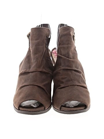Sugar Sandals (view 2)
