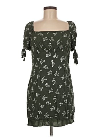 Francesca's Casual Dress (view 1)