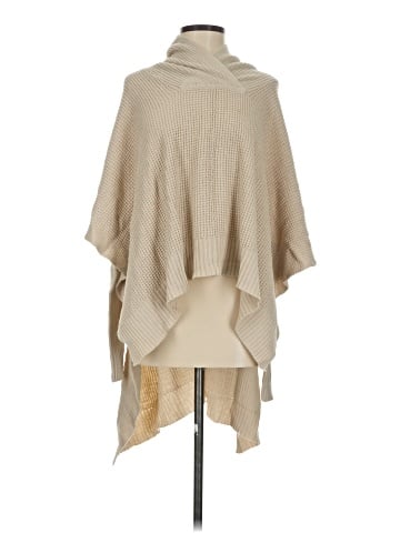 Quinn Poncho (view 1)