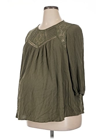 Liz Lange Maternity for Target 3/4 Sleeve Blouse (view 1)
