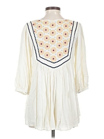 Comme Toi 3/4 Sleeve Blouse (view 2)