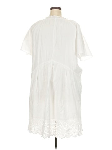 Old Navy Casual Dress (view 2)