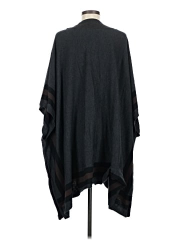 Hinge Poncho (view 2)