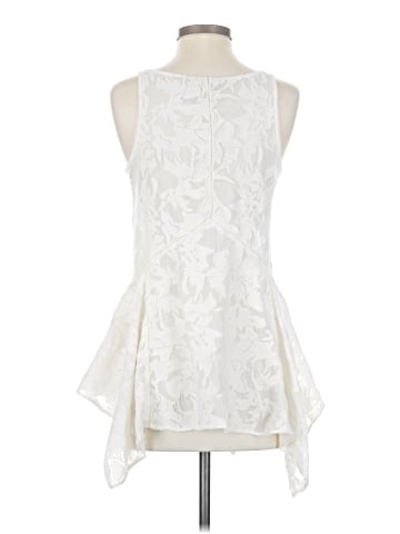 Vanessa Virginia Sleeveless Blouse (view 2)