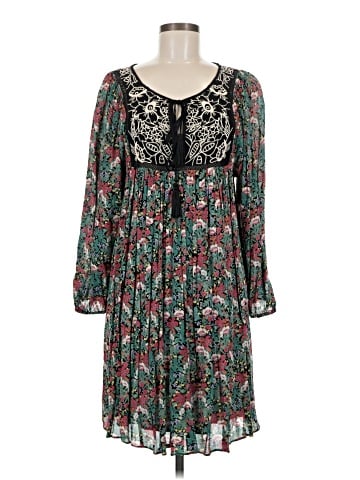 Floreat Casual Dress (view 1)