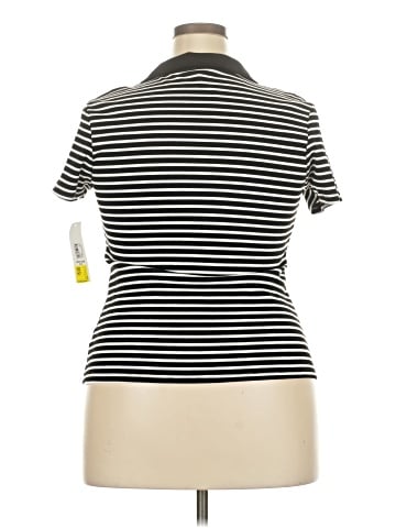 No Boundaries Short Sleeve Top (view 2)
