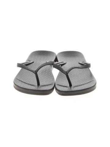 Unbranded Flip Flops (view 2)