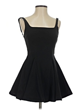 Fashion Nova Women's Cocktail Dresses On Sale Up To 90% Off Retail | ThredUp