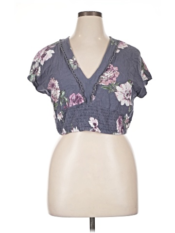 Xhilaration Short Sleeve Blouse (view 1)