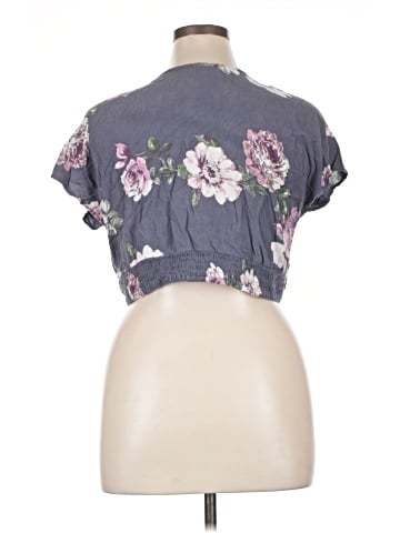 Xhilaration Short Sleeve Blouse (view 2)