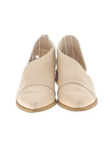 Universal Thread Ankle Boots (view 2)