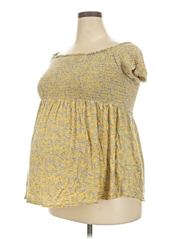 Isabel Maternity Short Sleeve Top (view 1)