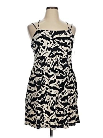 Old Navy Cocktail Dress (view 1)
