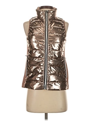 Gap Fit Vest (view 1)