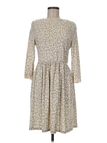 Betsey's Boutique Shop Casual Dress (view 1)