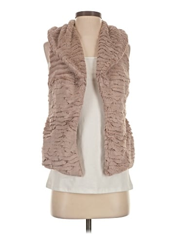 Me Jane Faux Fur Vest (view 1)