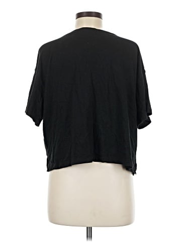 Old Navy Short Sleeve T-Shirt (view 2)