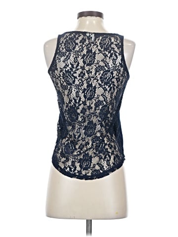 Freeze Sleeveless Top (view 2)