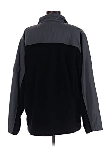 SNOZU Windbreaker (view 2)