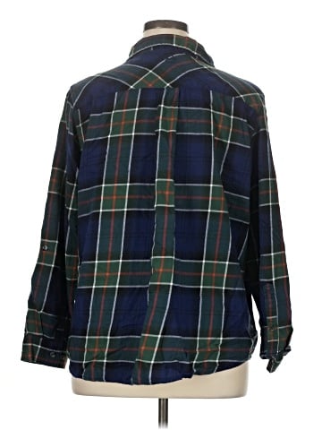 Magellan Outdoors 3/4 Sleeve Button-Down Shirt (view 2)
