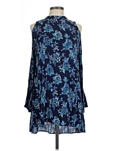 Angie Sleeveless Blouse (view 1)