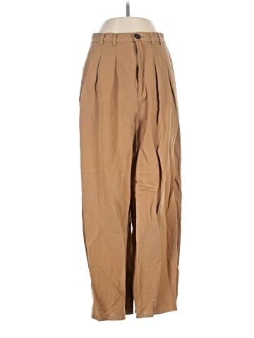 Zara Khakis (view 1)