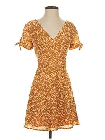 Abercrombie & Fitch Casual Dress (view 1)