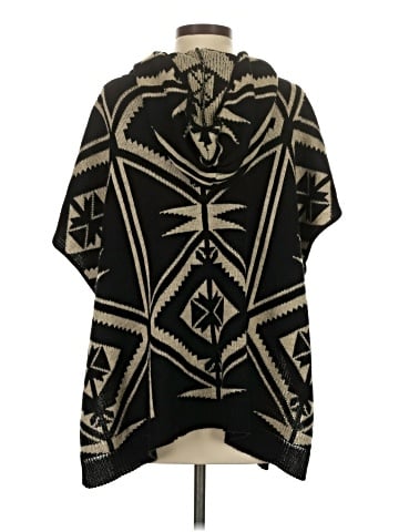 Dina Be Poncho (view 2)