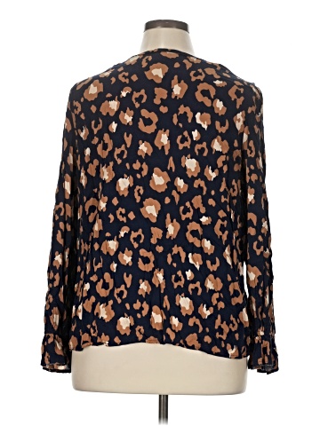 Crown & Ivy Long Sleeve T-Shirt (view 2)