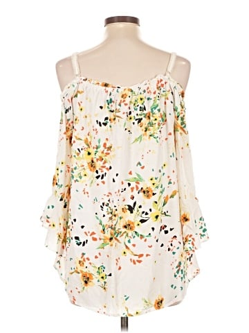 Melissa Paige 3/4 Sleeve Blouse (view 2)