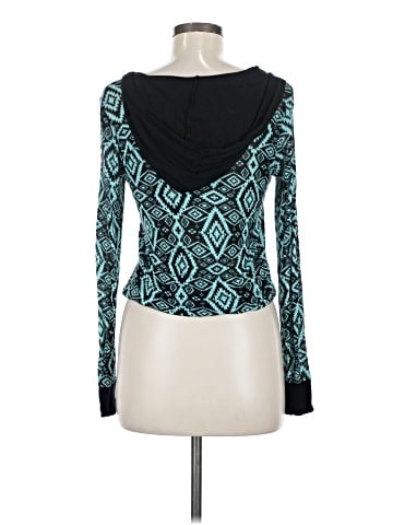 rue21 Pullover Sweater (view 2)
