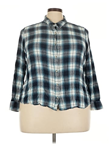 Falls Creek 3/4 Sleeve Button-Down Shirt (view 1)
